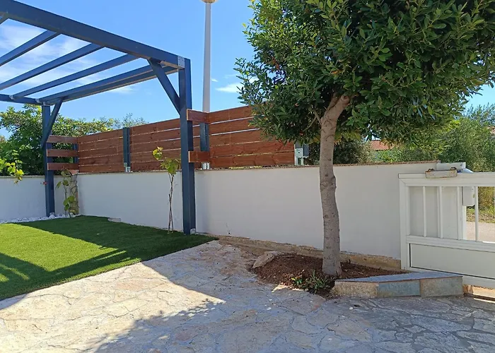 Maria Apartment Vir